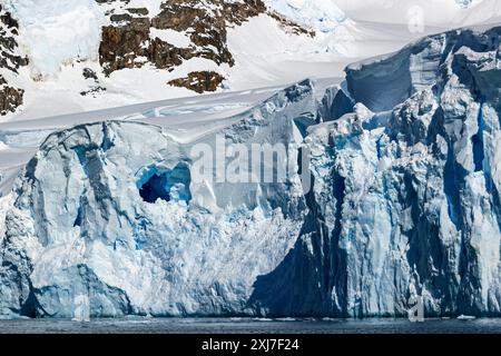 Alvaro Cove, Antarctique, lundi 20 novembre 2023. Photo : David Rowland / One-Image.com Banque D'Images