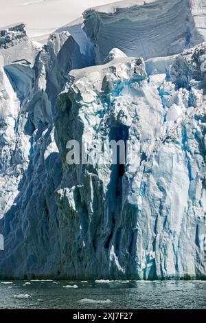 Alvaro Cove, Antarctique, lundi 20 novembre 2023. Photo : David Rowland / One-Image.com Banque D'Images