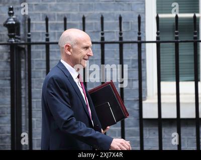 Londres, Royaume-Uni, 16 juillet 2024. Le député John Healey, secrétaire d'État à la Défense, quitte le 10 Downing Street après la réunion du Cabinet. Banque D'Images