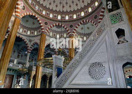 Kocatepe Ulu Camii à Istanbul, Turquie Banque D'Images