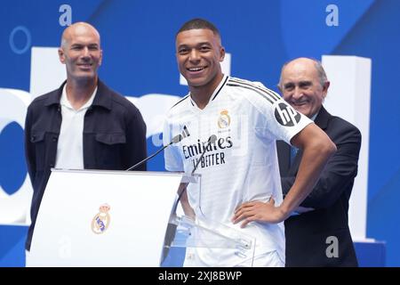 Madrid, Espagne. 16 juillet 2024. Kylian Mbappé lors de sa présentation en tant que nouveau joueur du Real Madrid CF le 16 juillet 2024 au stade Santiago Bernabeu de Madrid, Espagne - photo Laurent Lairys/DPPI crédit : DPPI Media/Alamy Live News Banque D'Images