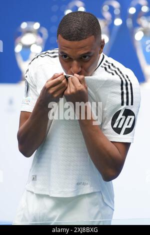 Madrid, Espagne. 16 juillet 2024. Kylian Mbappé lors de sa présentation en tant que nouveau joueur du Real Madrid CF le 16 juillet 2024 au stade Santiago Bernabeu de Madrid, Espagne - photo Laurent Lairys/DPPI crédit : DPPI Media/Alamy Live News Banque D'Images