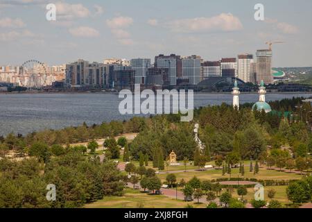 Vue panoramique sur la ville de Kazan et la Volga, Russie. Banque D'Images