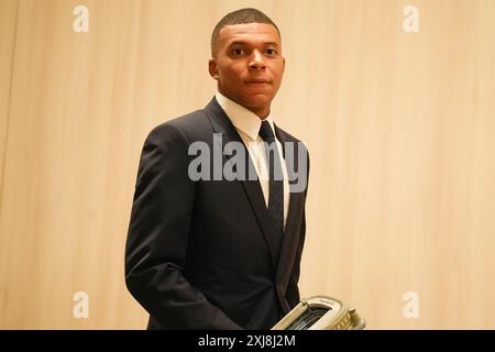 Madrid, Espagne. 16 juillet 2024. Kylian Mbappé lors de sa présentation en tant que nouveau joueur du Real Madrid CF le 16 juillet 2024 au stade Santiago Bernabeu de Madrid, Espagne - photo Laurent Lairys/DPPI crédit : DPPI Media/Alamy Live News Banque D'Images