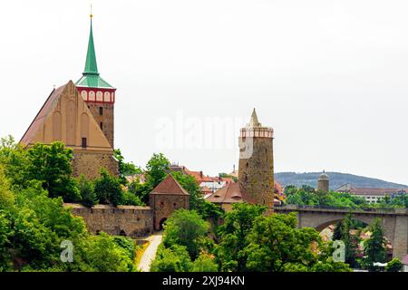 Michel’s Church, Millgate, réunissez Michel’s Church, Bautzen, Saxe, Allemagne. Le bastion a été construit vers 1468 comme tour défensive ronde. Banque D'Images