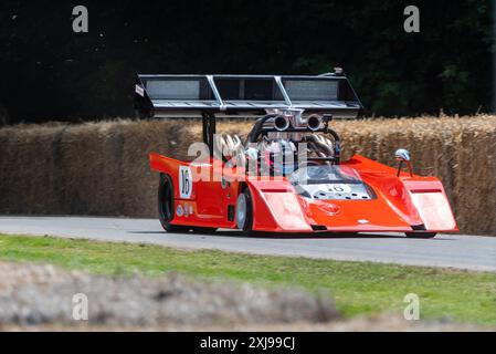 1970 Shadow-Chevrolet MKI Mosport car gravissant la piste d'escalade lors du Goodwood Festival of Speed 2024 Motorsport Event, West Sussex, Royaume-Uni Banque D'Images