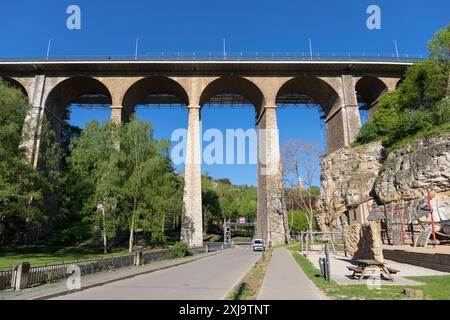 Europe, Luxembourg, ville de Luxembourg, pont routier 'la passerelle' sur les Parcs de la Pétrusse Banque D'Images