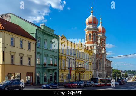 La Grande synagogue (en tchèque : Velká synagoga) est une congrégation et synagogue juive réformée, située à Plzeň, en République tchèque. Banque D'Images