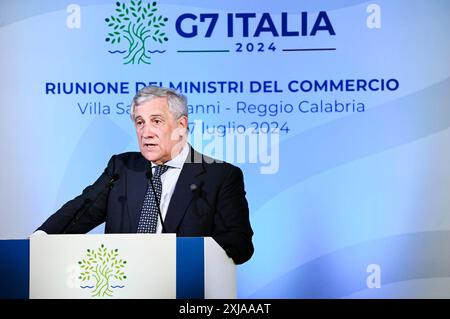 17 juillet 2024, Villa San Giovanni, Reggio Calabria, Italie : le ministre Antonio Tajani vu parler pendant la conférence. Le ministre italien des Affaires étrangères et de la coopération internationale et le vice-président Antonio Tajani ont clôturé la réunion des ministres du commerce du G7 à Villa San Giovanni par une conférence de presse finale. (Crédit image : © Valeria Ferraro/ZUMA Press Wire) USAGE ÉDITORIAL SEULEMENT! Non destiné à UN USAGE commercial ! Banque D'Images