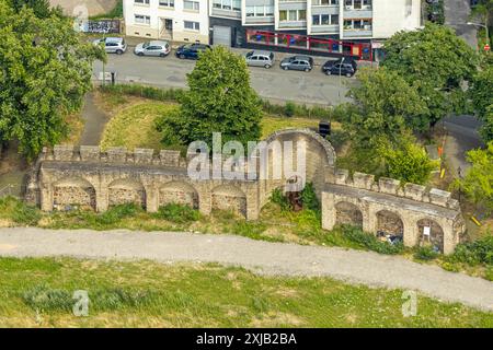 Luftbild, Anne Frank Mahnmal an der historischen Stadtmauer Kuhlenwall, Stadtmitte, Altstadt, Duisburg, Ruhrgebiet, Nordrhein-Westfalen, Deutschland ACHTUNGxMINDESTHONORARx60xEURO *** vue aérienne, Mémorial Anne Frank sur le mur historique de la ville Kuhlenwall, centre-ville, vieille ville, Duisburg, Ruhr, Rhénanie du Nord-Westphalie, Allemagne ATTENTIONxMINDESTHONORARx60xEURO Banque D'Images