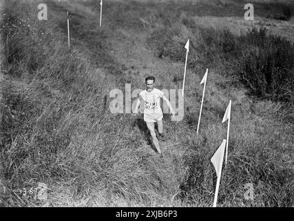 Paris 1924 Jeux Olympiques d'été Cross Country - ville Ritola Banque D'Images