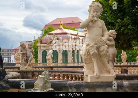 Le Zwinger, un complexe palatial avec des jardins. Dresde, Allemagne. Banque D'Images