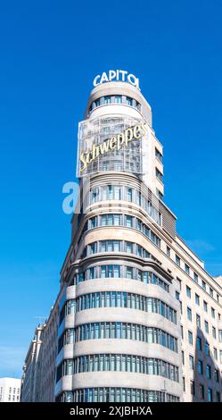 Madrid, Espagne - 07 06 2024 : le bâtiment Carrion (également connu sous le nom de Capitole) sur la Gran via Banque D'Images