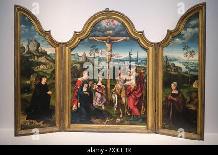 Triptyque de la Crucifixion par Joos Van Cleve au Museum of Western Art Park Ueno Tokyo Japon Banque D'Images