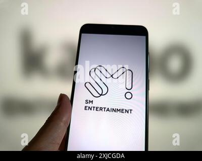 SUQIAN, CHINE - 18 JUILLET 2024 - illustration Kakao pour vendre SM et d'autres filiales, Suqian, province du Jiangsu, Chine, 18 juillet, 2024. Banque D'Images