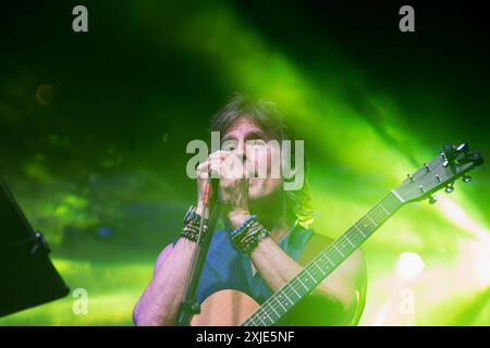 Concert de musique - RONN MOSS LIVE Ronn Moss sur scène pendant RONN MOSS LIVE , concert de musique à Desio , Italie, 17 juillet 2024 Desio Piazza della Conciliazione Italie Copyright : xLucaxMichelix/xLiveMediax LPM 1444693 Banque D'Images