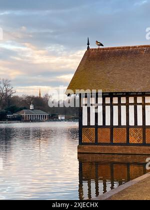 Boat House, Serpentine, Hyde Park, Londres, Angleterre Banque D'Images