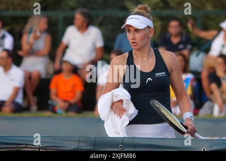 Palerme, Italie. 17 juillet 2024. Jil Teichmann lors du match de la WTA contre Diane Parry au Palermo Ladies Open 2024. (Crédit image : © Antonio Melita/Pacific Press via ZUMA Press Wire) USAGE ÉDITORIAL SEULEMENT! Non destiné à UN USAGE commercial ! Banque D'Images