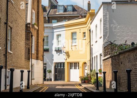 LONDRES - 17 JUILLET 2024 : Redcliffe Mews, propriété résidentielle haut de gamme dans l'arrondissement de Kensington & Chelsea Banque D'Images