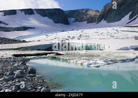 Sur le glacier IGAN. L'Oural polaire. District de Yamalo-Nenets, Russie Banque D'Images