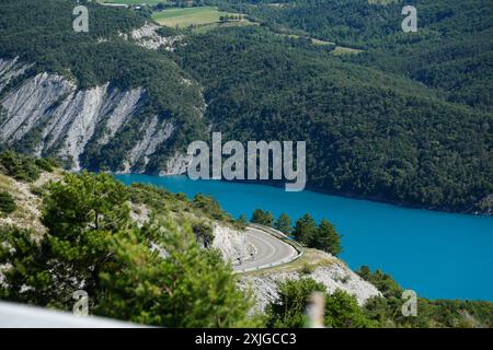 BARCELONNETTE, FRANCE - 18 JUILLET : lors de l'étape 18 de la 111ème édition du Tour de France 2024, une étape de 179 kms avec départ à Gap et arrivée à Barcelonnette le 18 juillet 2024 à Barcelonnette, France, 18/07/2024 ( photo Jan de Meuleneir/Pool/GodingImages Banque D'Images