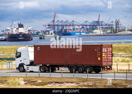 Le port de Rotterdam, pays-Bas, port en haute mer Maasvlakte 2, sur une zone de terre artificielle au large de la côte d'origine, Hutchison ports ECT Euromax terme Banque D'Images