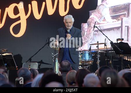 Milano, Milano. 19 juillet 2024. Concerto di Nicola Piovani nel Cortile d'onore del palazzo di Brera - Milano - Giovedì ; 17 Luglio 2024 (Foto Claudio Furlan/Lapresse) concert de Nicola Piovani dans le Cortile d'onore du Palais de Brera - Milan - jeudi 17 juillet 2024 (photo Claudio Furlan/Lapresse) crédit : LaPresse/Alamy Live News Banque D'Images