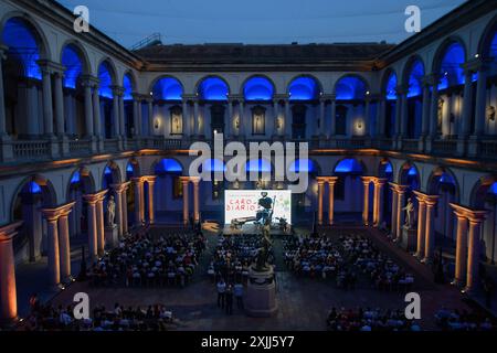 Milano, Milano. 19 juillet 2024. Concerto di Nicola Piovani nel Cortile d'onore del palazzo di Brera - Milano - Giovedì ; 17 Luglio 2024 (Foto Claudio Furlan/Lapresse) concert de Nicola Piovani dans le Cortile d'onore du Palais de Brera - Milan - jeudi 17 juillet 2024 (photo Claudio Furlan/Lapresse) crédit : LaPresse/Alamy Live News Banque D'Images