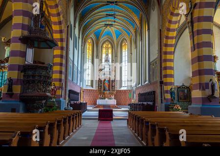 À l'intérieur de l'église Saint-Barthélemy à Lužná. Lužná est une municipalité et un village du district de Rakovník dans la région de Bohême centrale de la République tchèque Banque D'Images