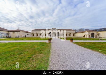 Mantoue, Italie - 27 février 2023 : vue sur la cour du palais te, à Mantoue (Mantoue), Lombardie, Italie du Nord Banque D'Images