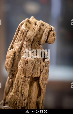 lion homme de Stadel, sculpture en ivoire paléolithique supérieure de mammouth, réplique, Museo de la Evolución humana, MEH, Burgos , Espagne Banque D'Images
