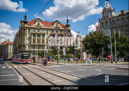 Place dans Masarykovo Nabrezi, Prague, République tchèque Banque D'Images