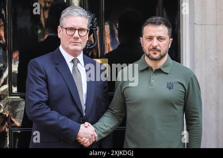 Londres, 19 juillet 2024. Sir Keir Starmer, premier ministre du Royaume-Uni, accueille aujourd'hui Volodymyr Zelensky (également orthographié Zelenskyy ou Zelenski), président de l'Ukraine, à Downing Street à Londres. Crédit : Imageplotter/Alamy Live News Banque D'Images