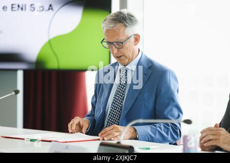 Milan, signature du protocole d'accord entre la région Lombardie et Eni spa au Palazzo Lombardia. Sur la photo : Giuseppe Ricci Banque D'Images