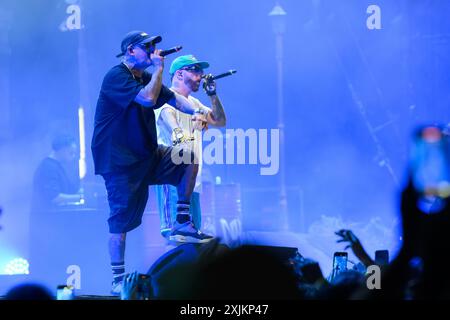 Lucques, Italie. 18 juillet 2024. SALMO et NOYZ se produisent sur scène à Piazza Napoleone au Lucca Summer Festival avec leur tournée HellRaisers. (Photo de Stefano dalle Luche/Pacific Press) crédit : Pacific Press Media production Corp./Alamy Live News Banque D'Images