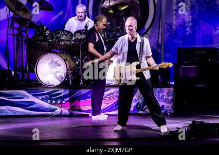 Milan, Italie. 18 juillet 2024. Lee Harris, Guy Pratt, Nick Mason, Gary Kemp, et Dom Beken du supergroupe Saucerful of secrets de Nick Mason se produiront au Teatro Arcimboldi à Milan, en Italie, le 18 juillet 2024. (Photo de Mairo Cinquetti/NurPhoto) crédit : NurPhoto SRL/Alamy Live News Banque D'Images