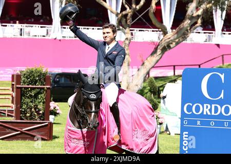 Edward Levy de France lors de la remise des prix du Groupe Prix cordon au Jumping International de Dinard le 19 juillet 2024, Dinard, France (photo par Maxime David - MXIMD Pictures) Banque D'Images