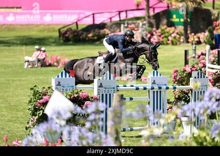 Edward Levy de France avec Vitot du Chateau lors du CSI5* Prix cordon Group au Jumping International de Dinard le 19 juillet 2024, Dinard, France (photo de Maxime David - MXIMD Pictures) Banque D'Images
