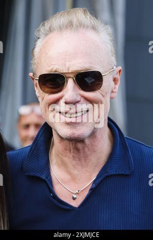 Milan, Milan, observations de célébrités - Nick Mason's Saucerful of secrets in Milan. Sur la photo : Gary Kemp arrive au Teatro degli Arcimboldi pour le concert Banque D'Images