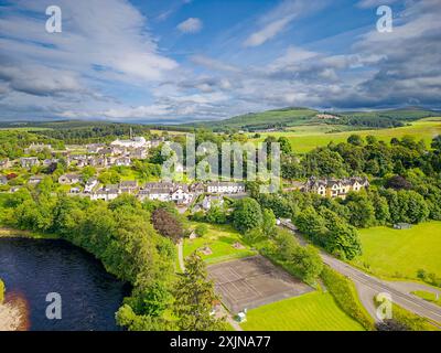 Craigellachie Moray Scotland River Spey village abrite des hôtels et une distillerie de whisky Banque D'Images