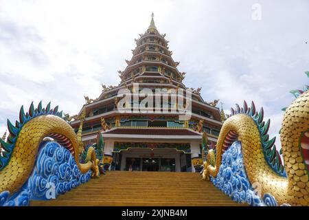 Le temple rouge à Wat Huay Pla Kang, Thaïlande Banque D'Images