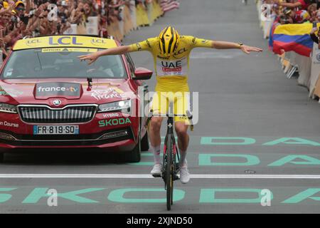 Tadej Pogacar maillot jaune 3ème Tour de France victoire 2024 Banque D'Images