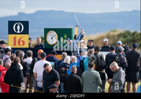 Troon, Écosse, Royaume-Uni. 19 juillet 2024. La deuxième manche du 152e championnat Open se tient au parcours de golf Royal Troon. Pic ; Justin Rose au 16ème tee. Iain Masterton/Alamy Live News Banque D'Images