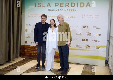 19 juillet 2024, Madrid, Madrid, Espagne : L'ACTRICE AIDA FOLCH, L'ACTEUR MATT DILLON et LE RÉALISATEUR FERNANDO TRUEBA assistent à la photocall 'Isla Perdida (cœur hanté)' à l'hôtel NH Palacio de Tepa (crédit image : © Mike Chicorro/ZUMA Press Wire) USAGE ÉDITORIAL SEULEMENT! Non destiné à UN USAGE commercial ! Banque D'Images