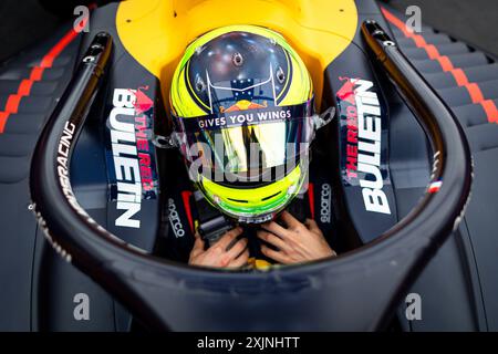 Mogyorod, Hongrie. 19 juillet 2024. HADJAR Isack (fra), Campos Racing, Dallara F2 2024, portrait lors de la 9ème manche du Championnat FIA de formule 2 2024 du 19 au 21 juillet 2024 sur le Hungaroring, à Mogyorod, Hongrie - photo Sebastian Rozendaal/Agence photo néerlandaise/DPPI crédit : DPPI Media/Alamy Live News Banque D'Images