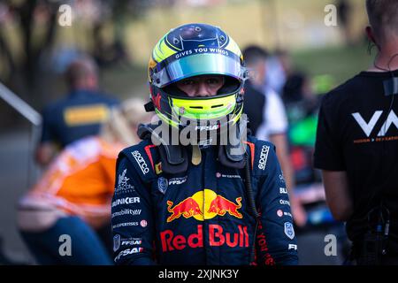 HADJAR Isack (fra), Campos Racing, Dallara F2 2024, portrait lors de la 9ème manche du Championnat FIA de formule 2 2024 du 19 au 21 juillet 2024 sur le Hungaroring, à Mogyorod, Hongrie Banque D'Images