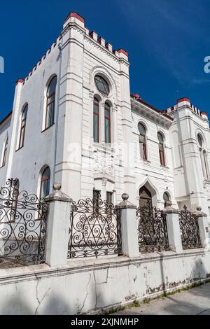 Batoumi, Géorgie - 14 JUIN 2024 : la synagogue de Batoumi est une congrégation et synagogue juive orthodoxe, située à Batoumi, Adjara, Géorgie, construite en 19 Banque D'Images