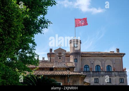 ROME, ITALIE - MAI 2018 : la Villa magistrale des Chevaliers de Malte sur la colline de l'Aventin à Rome, Italie, en mai 2018. Banque D'Images