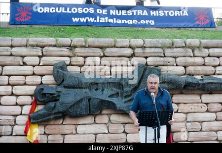 Madrid, Madrid, ESPAGNE. 19 juillet 2024. Acte fasciste organisé par le parti politique Falange dans le temple de Debod à Madrid. (Crédit image : © Richard Zubelzu/ZUMA Press Wire) USAGE ÉDITORIAL SEULEMENT! Non destiné à UN USAGE commercial ! Banque D'Images