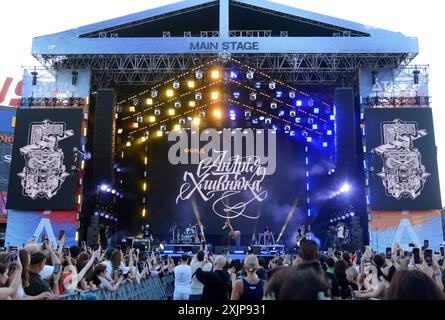 Vue générale de la scène lors du festival de musique ATLAS UNITED 2024 le 19 juillet 2024 à Kiev, Ukraine. Crédit : SOPA images Limited/Alamy Live News Banque D'Images